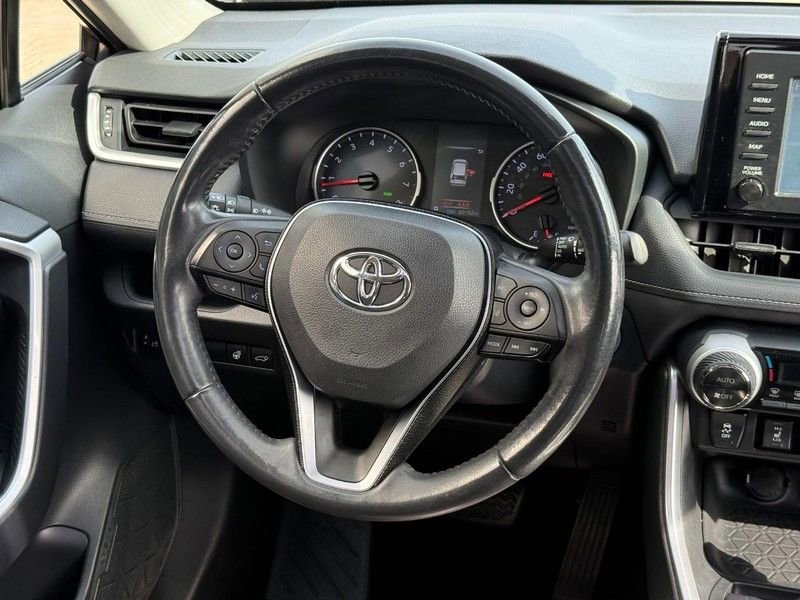 Used 2019 Toyota RAV4 XLE w/ Convenience Package image 13