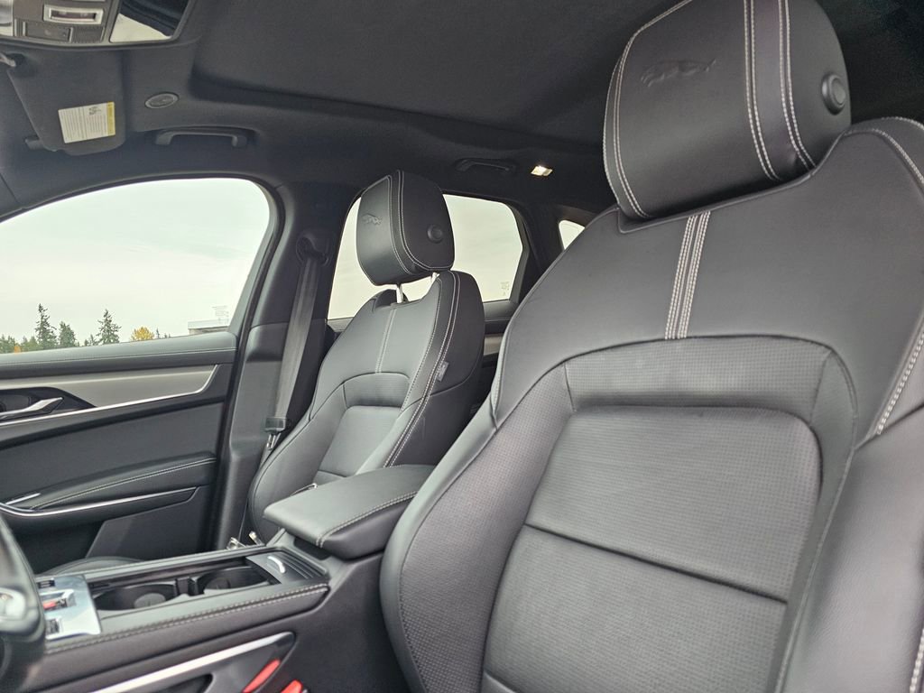 Used 2024 Jaguar F-PACE R-Dynamic S image 23