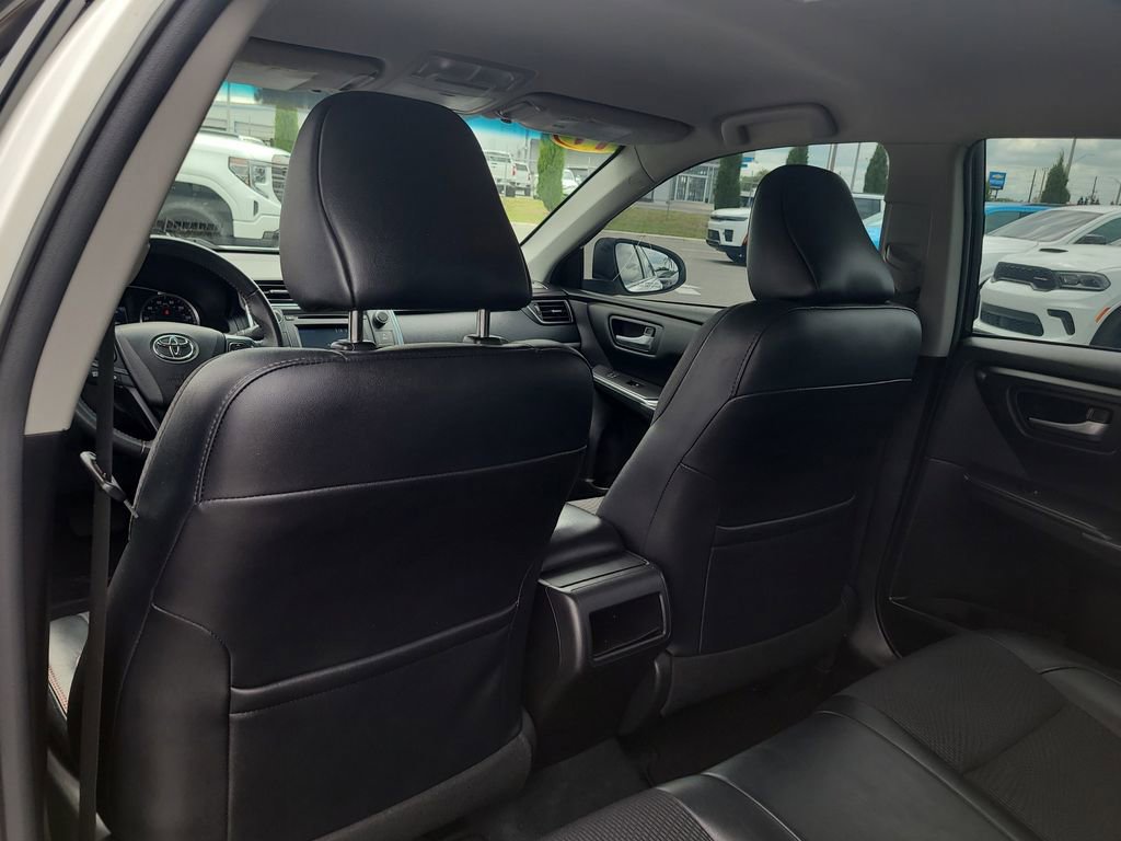 Used 2017 Toyota Camry SE FWD image 10