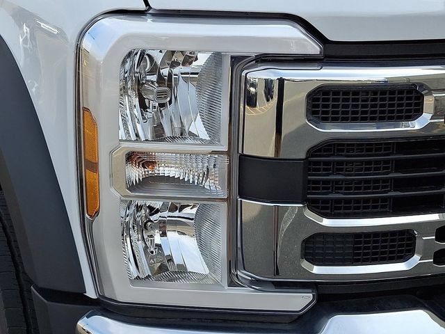 New 2026 Ford F550 2WD Regular Cab Super Duty image 9
