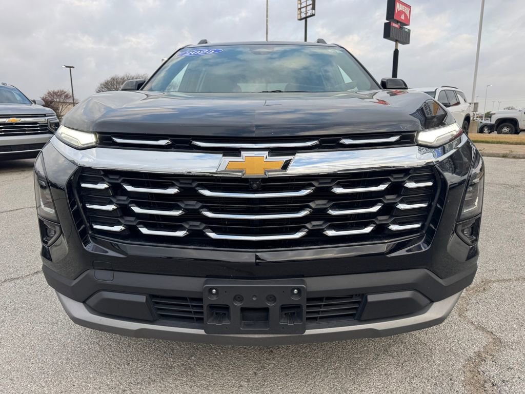 Used 2025 Chevrolet Equinox LT w/ Convenience Package II image 10