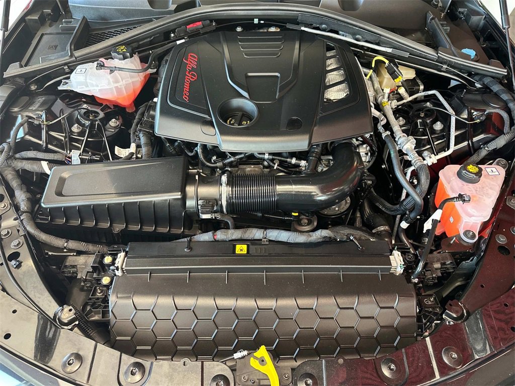 New 2025 Alfa Romeo Giulia AWD w/ Driving Assist Package image 10