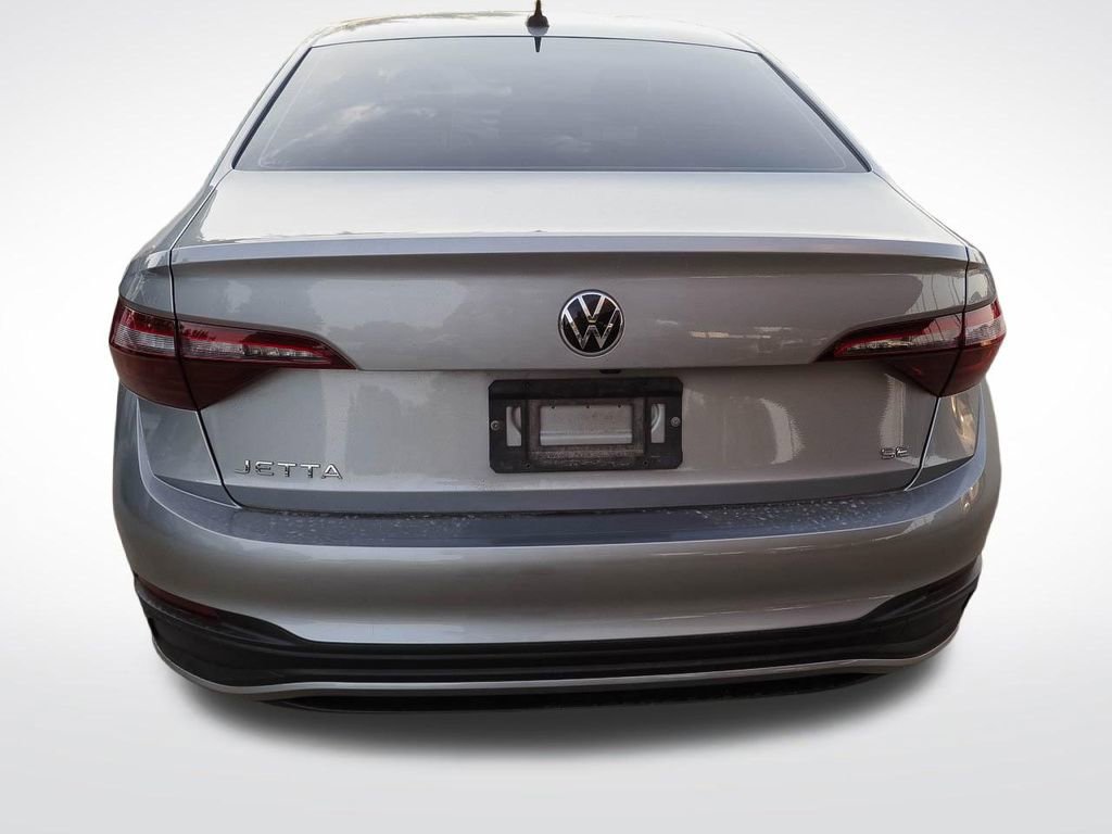 Used 2023 Volkswagen Jetta SE FWD image 6