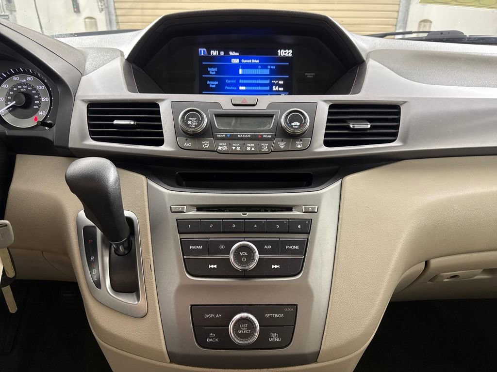 Used 2014 Honda Odyssey LX image 12