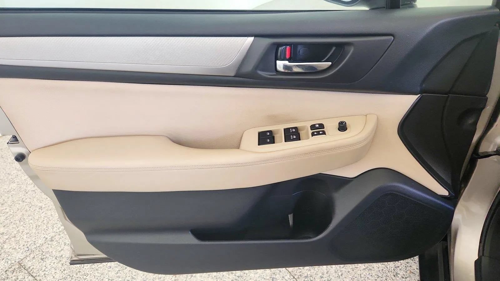 Used 2018 Subaru Outback 2.5i Premium AWD/4WD image 24