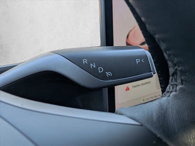 Used 2021 Tesla Model Y Long Range AWD/4WD image 11