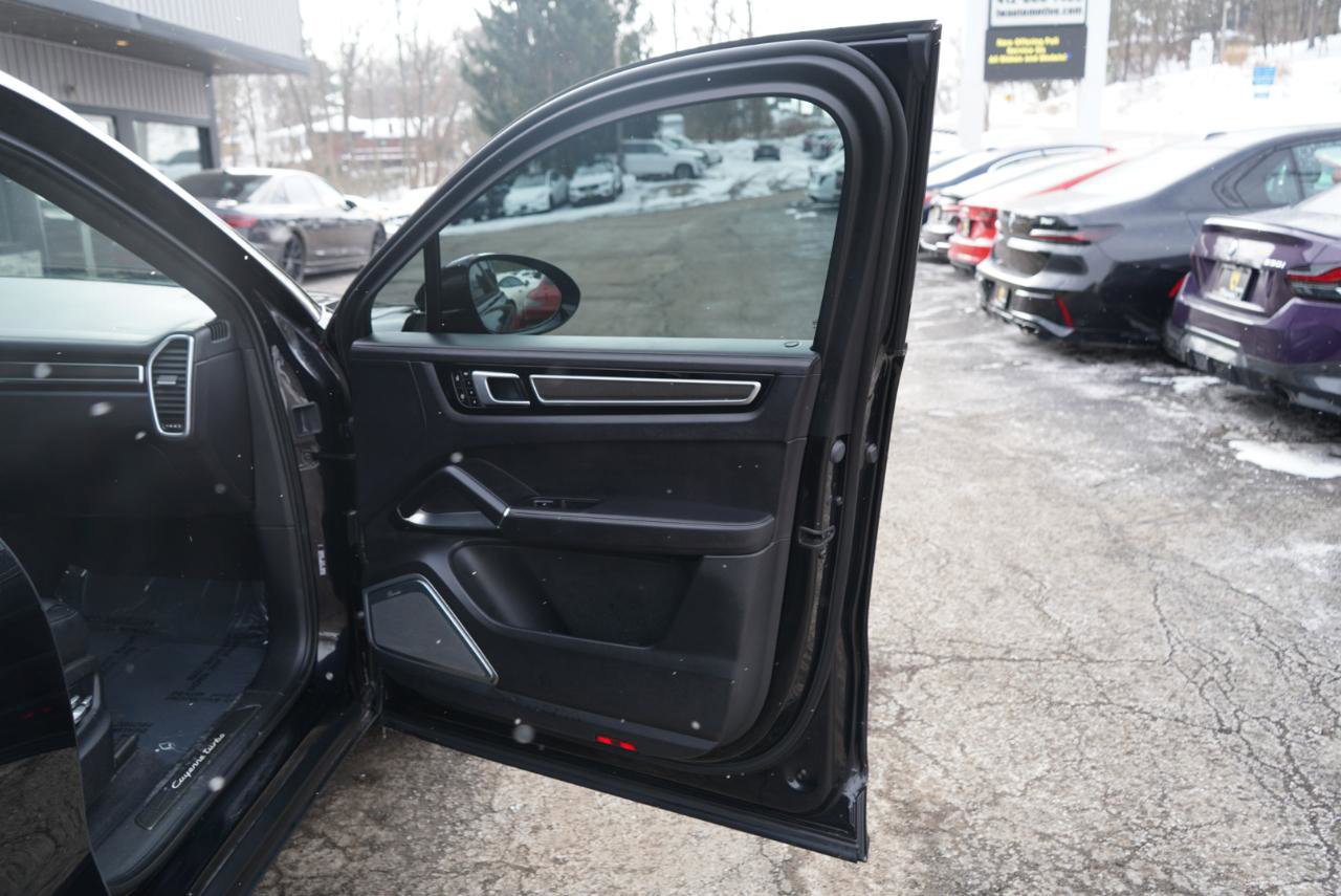 Used 2021 Porsche Cayenne Turbo image 72