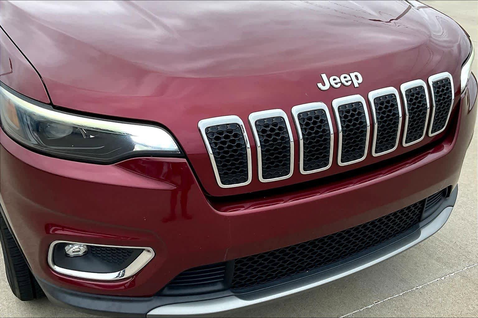 Used 2019 Jeep Cherokee Limited image 29