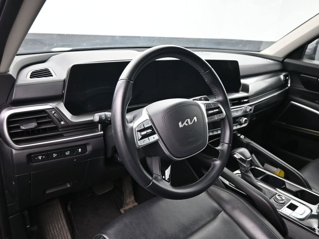 Used 2025 Kia Telluride S AWD/4WD image 18