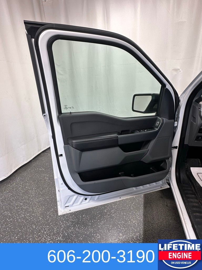 Used 2023 Ford F150 XLT w/ Trailer Tow Package image 11