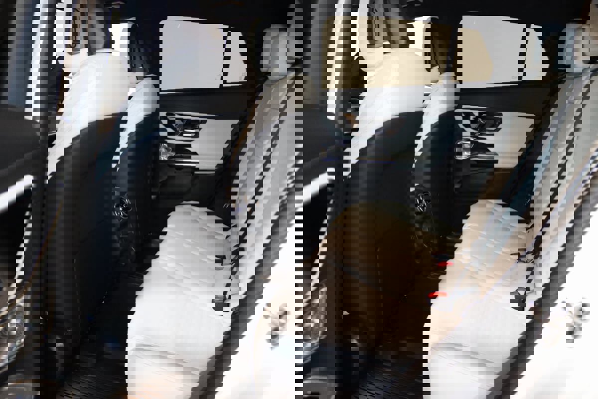 Used 2025 Mercedes-Benz GLC 300 4MATIC Coupe image 67