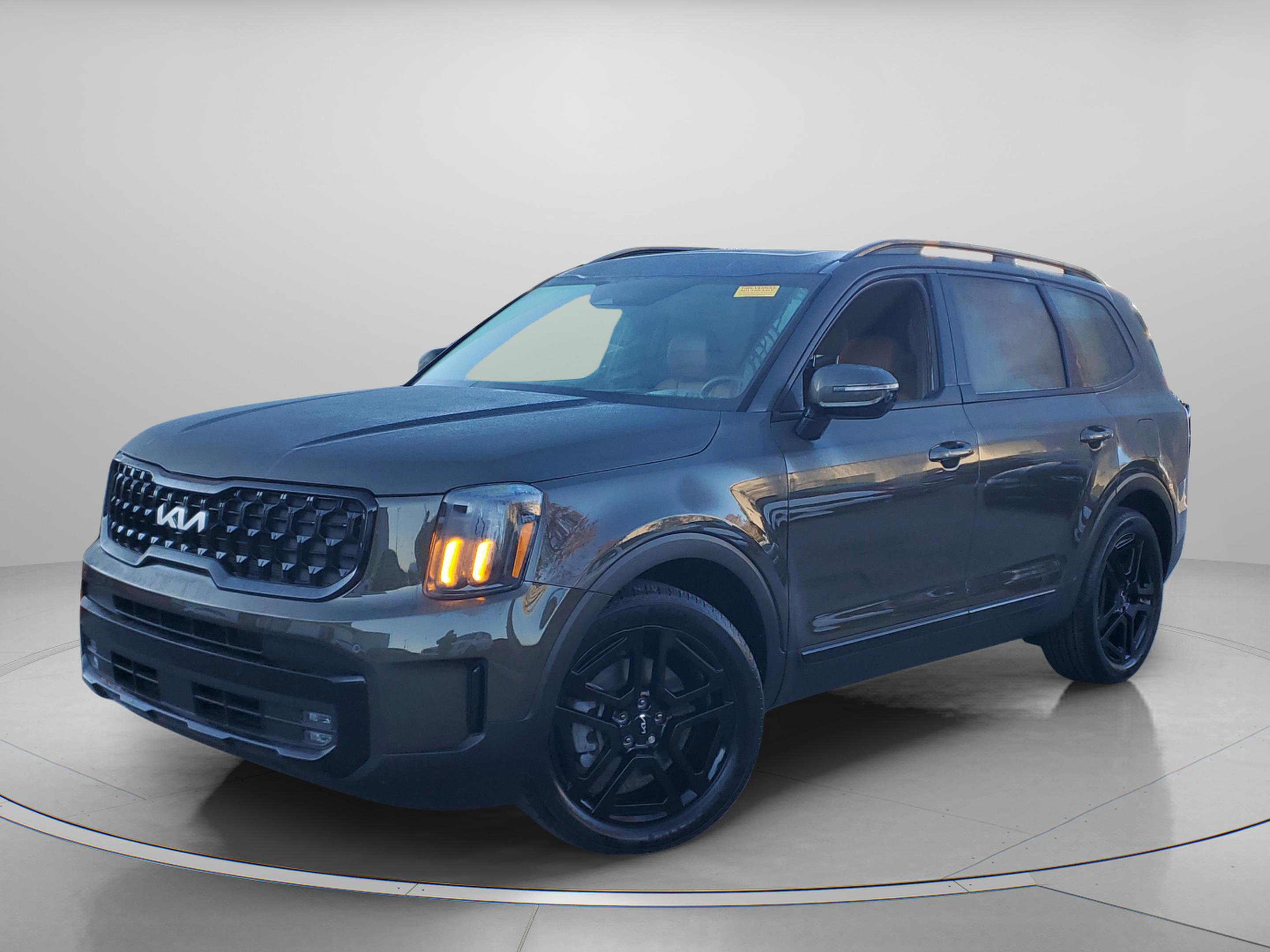 Used 2024 Kia Telluride SX Prestige X-Line image 2