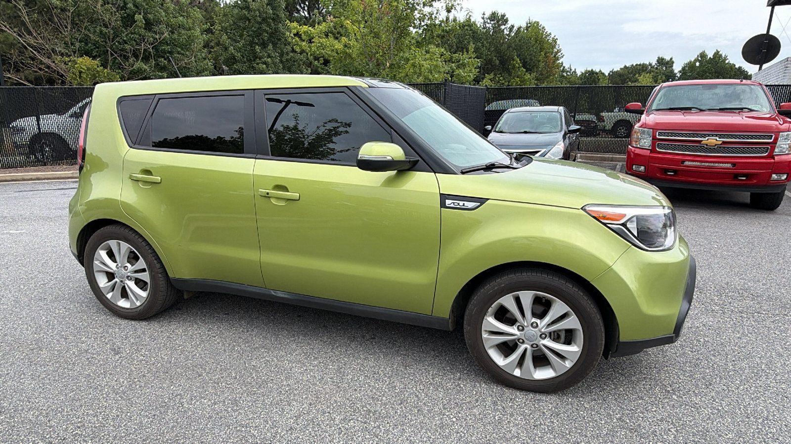 Used 2014 Kia Soul + w/ Primo Package FWD image 7