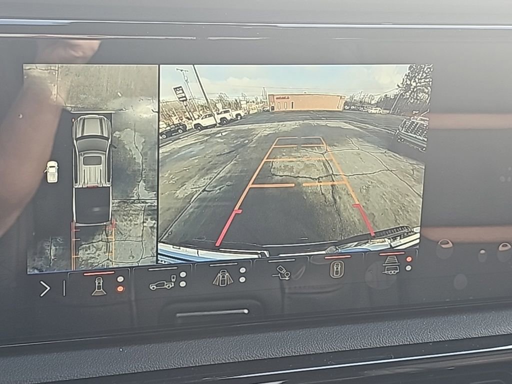 New 2026 GMC Sierra 1500 AT4 w/ Technology Package AWD/4WD image 21