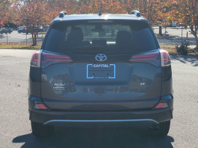 Used 2017 Toyota RAV4 SE image 4