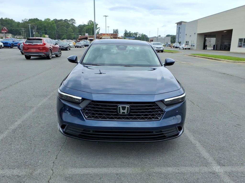 Used 2025 Honda Accord EX-L image 2