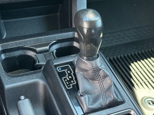 Used 2020 Toyota Tacoma SR AWD/4WD image 23