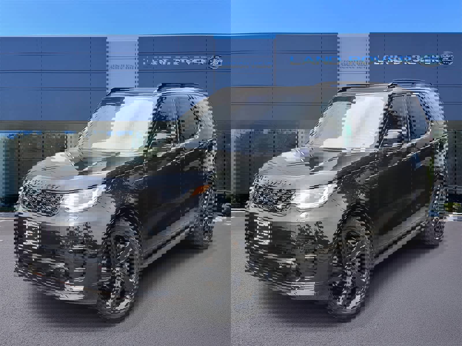 Used 2023 Land Rover Discovery HSE R-Dynamic