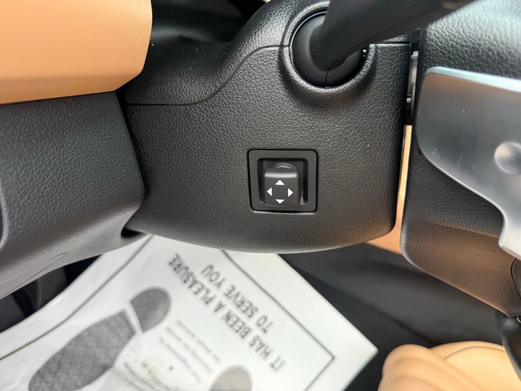 Used 2022 Genesis G70 2.0T w/ Prestige Package image 17