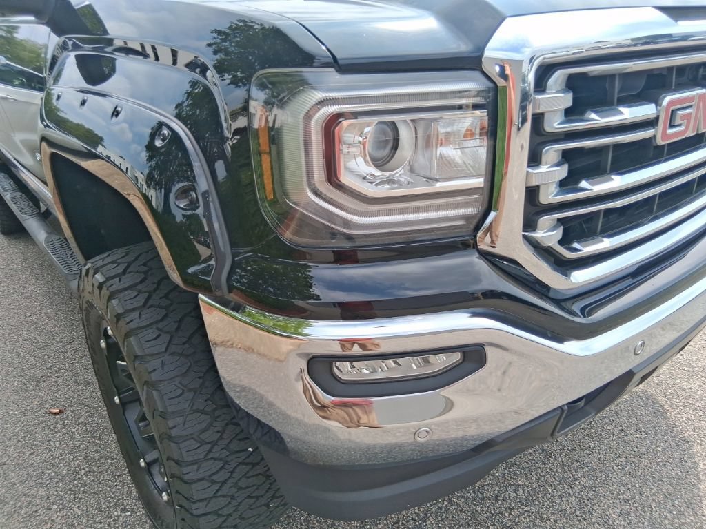 Used 2018 GMC Sierra 1500 SLT w/ SLT Premium Package AWD/4WD image 13