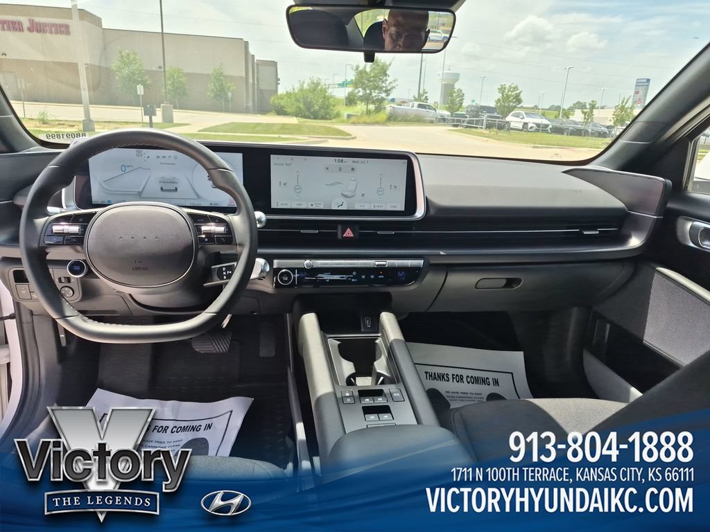 Used 2025 Hyundai Ioniq 6 SE RWD image 12