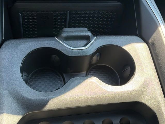 New 2026 RAM 1500 4x4 Crew Cab image 24