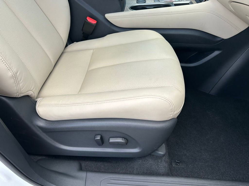 Used 2024 Nissan Murano SL image 42