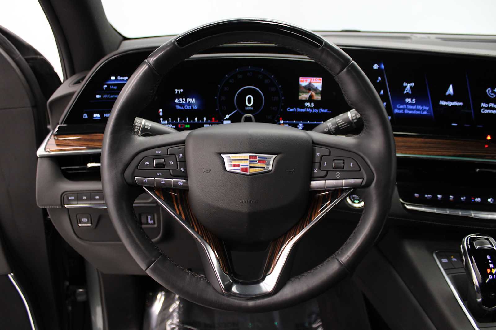 Certified 2024 Cadillac Escalade ESV Premium Luxury w/ LPO, Floor Liner Package image 28