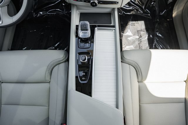 New 2027 Volvo XC60 B5 Ultra AWD/4WD image 28