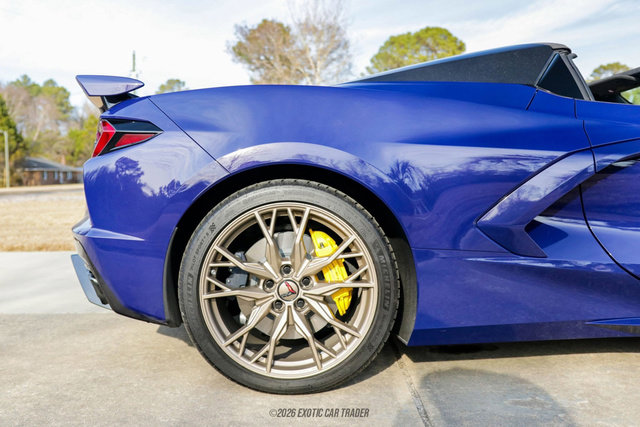 Used 2025 Chevrolet Corvette Stingray Convertible 3LT Z51 w/ Z51 Performance Package image 10