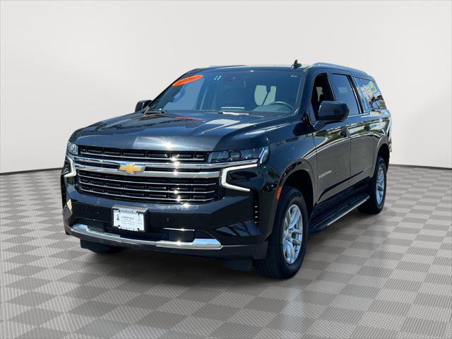 Used 2024 Chevrolet Suburban LT AWD/4WD image 3
