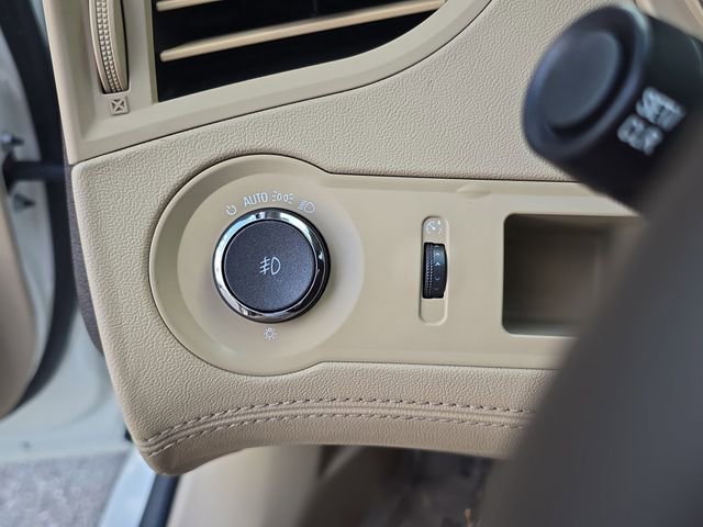 Used 2010 Buick LaCrosse CXS image 23