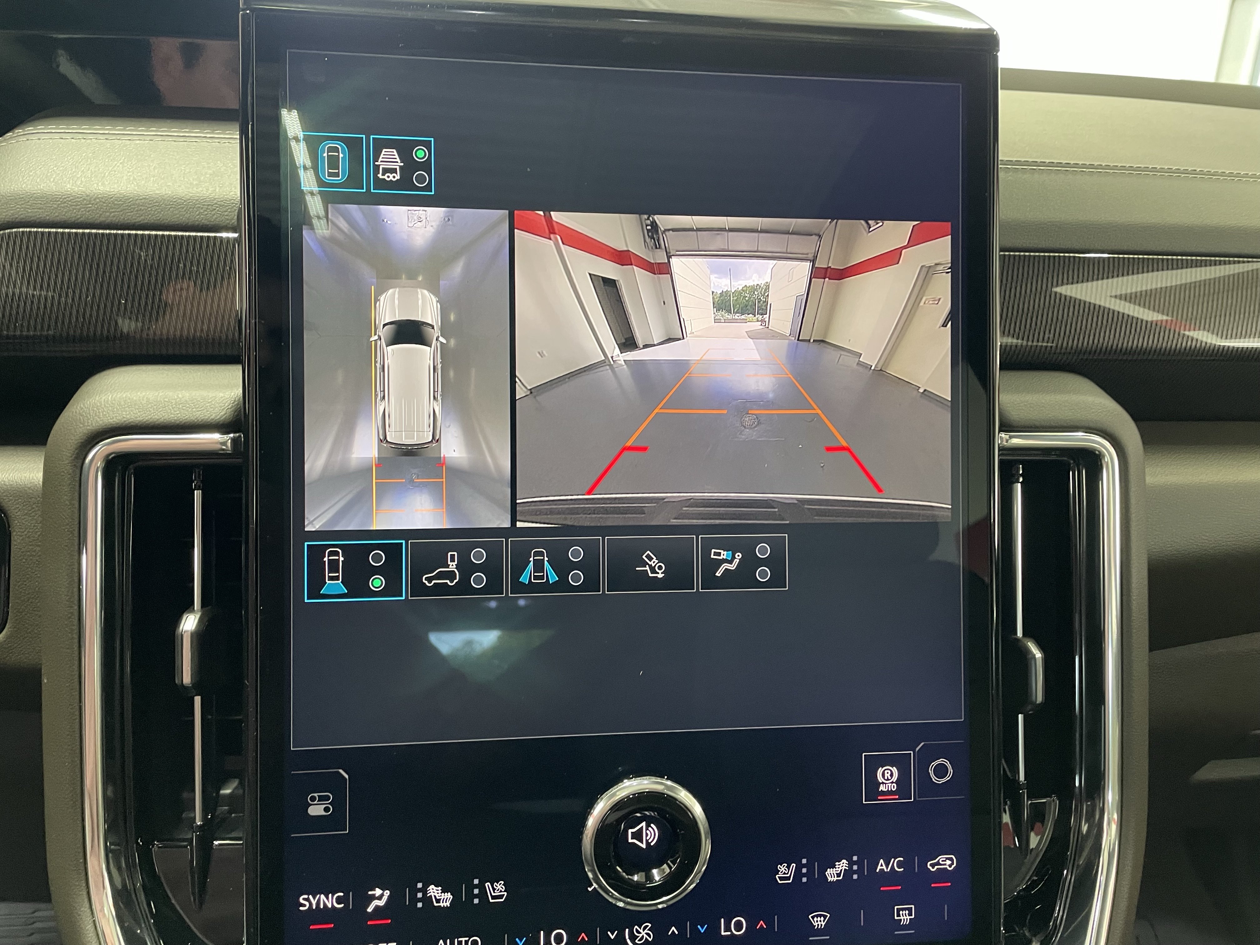 New 2027 GMC Yukon Elevation w/ Elevation Premium Package RWD image 21