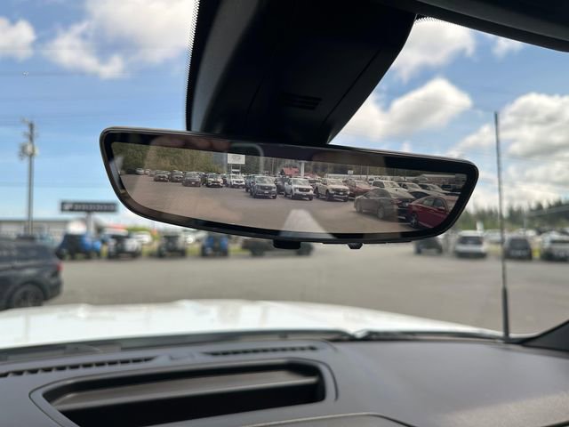 Used 2022 GMC Sierra 2500 AT4 w/ AT4 Premium Plus Package AWD/4WD image 16