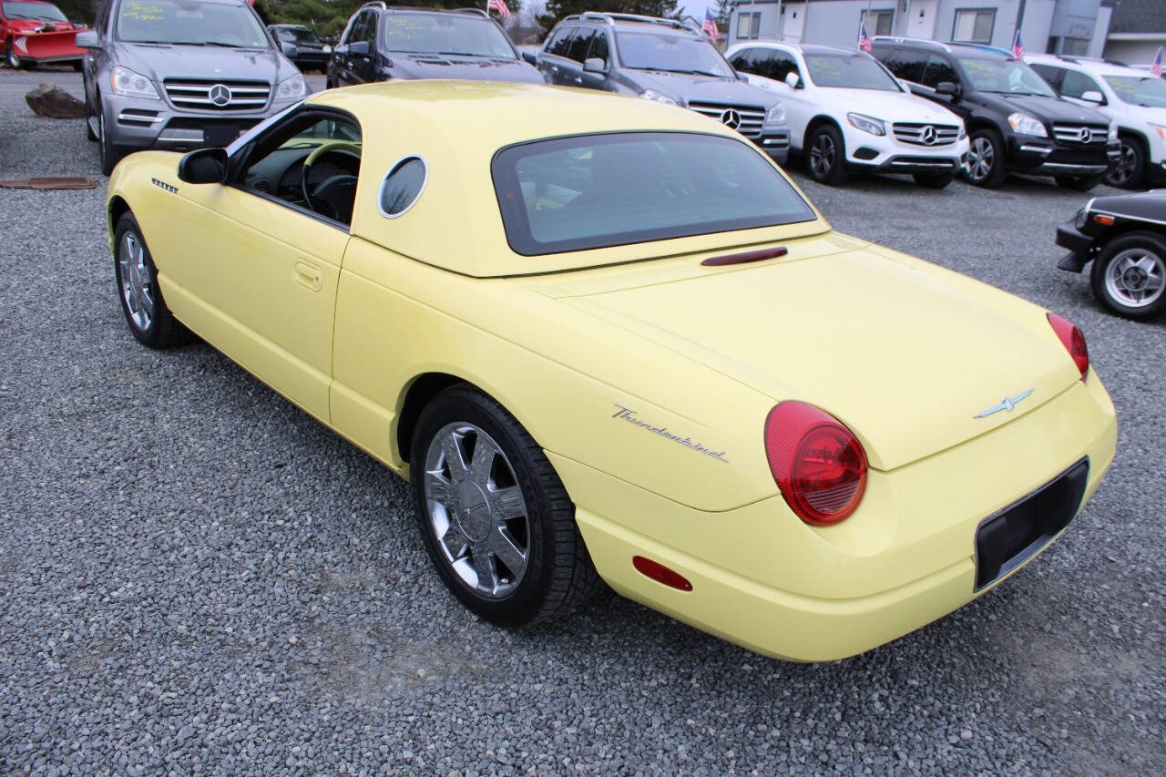 Used 2002 Ford Thunderbird Deluxe image 9