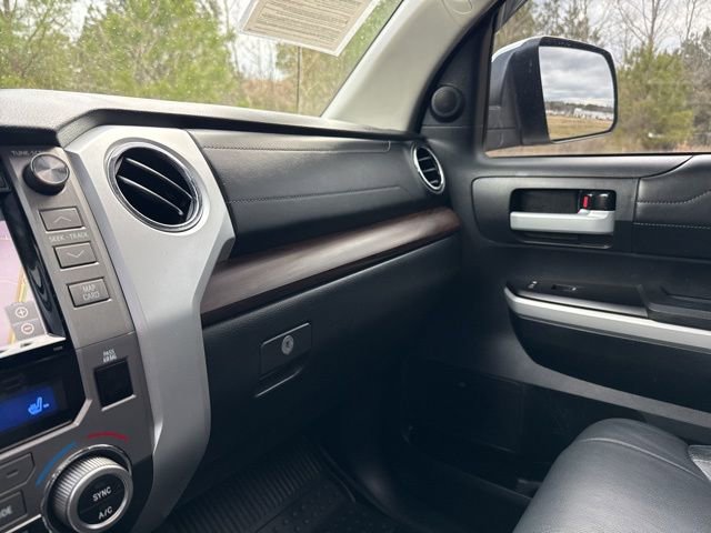 Used 2019 Toyota Tundra Limited w/ Limited Premium Package AWD/4WD image 28