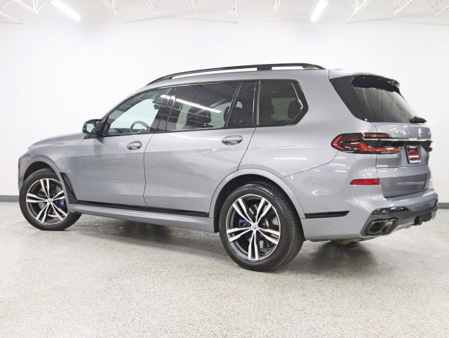 Used 2023 BMW X7 M60i w/ Executive Package image 9