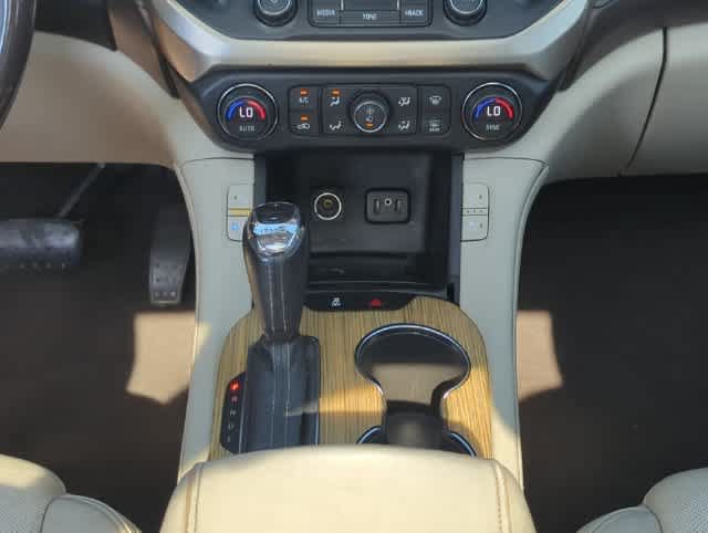 Used 2019 GMC Acadia Denali w/ Technology Package FWD image 31