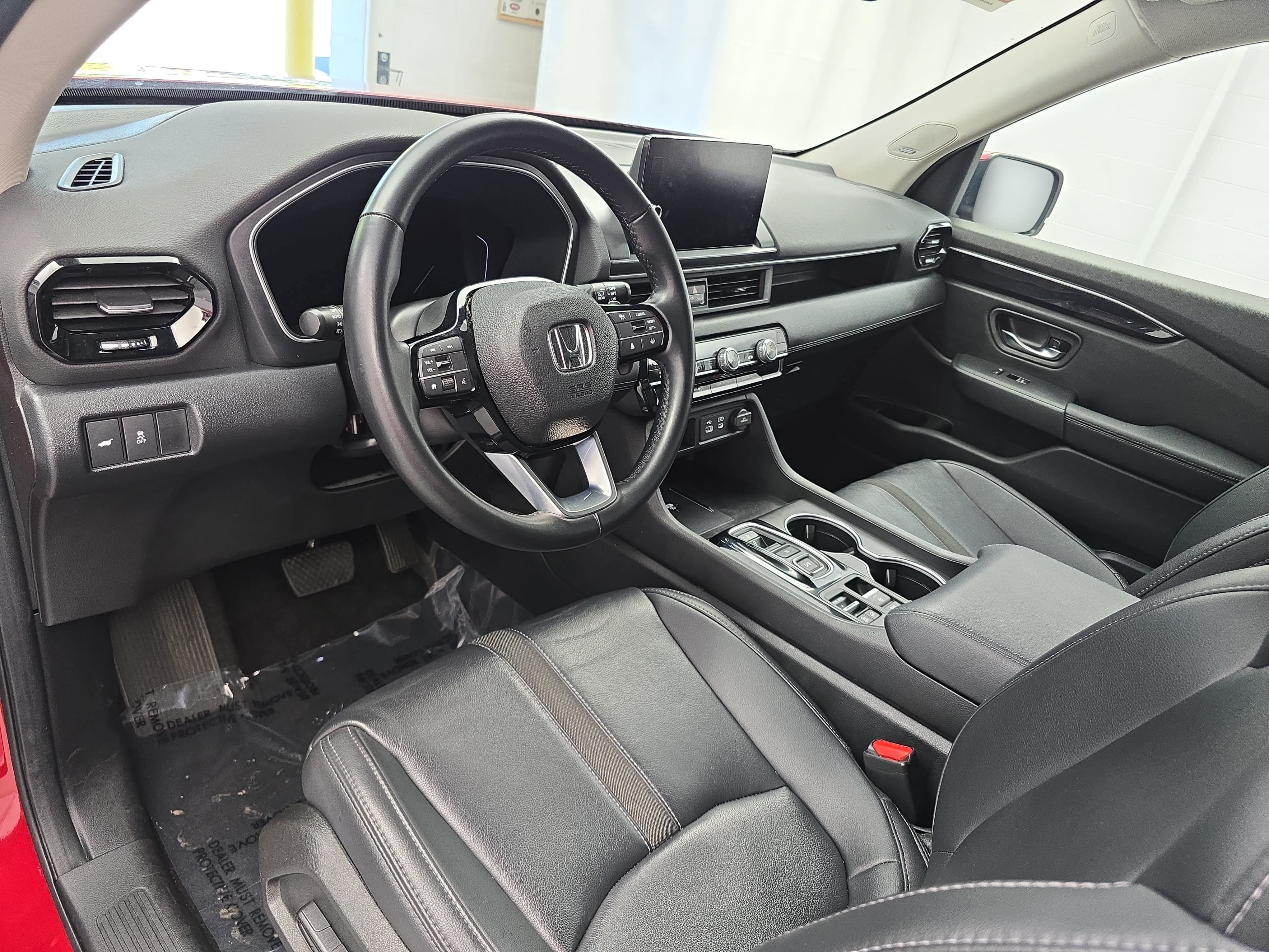 Certified 2024 Honda Pilot Touring image 17