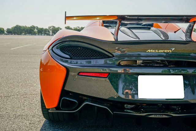Used 2019 McLaren 570S Spider image 73