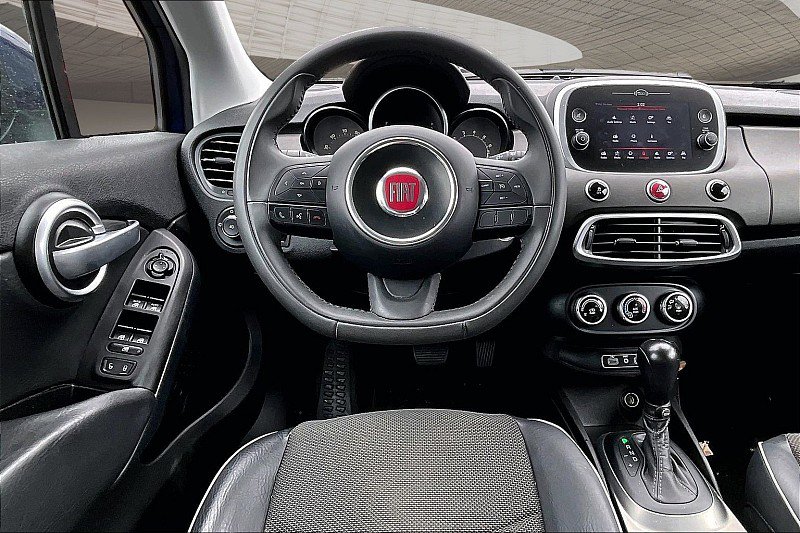 Used 2018 FIAT 500X Trekking image 4