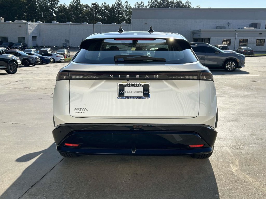 Used 2023 Nissan Ariya FWD image 4