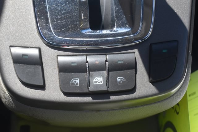 Used 2007 Chevrolet Equinox LS FWD image 26