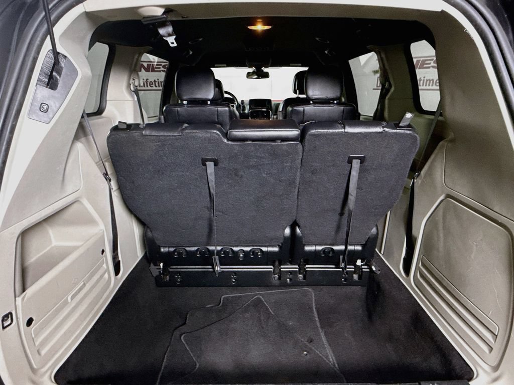 Used 2018 Dodge Grand Caravan SXT FWD image 28