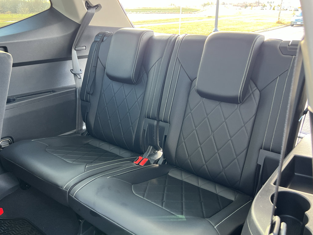 Used 2024 Volkswagen Atlas SEL Premium R-Line image 39