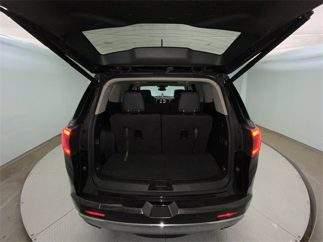 Used 2017 GMC Acadia Denali w/ Technology Package image 25