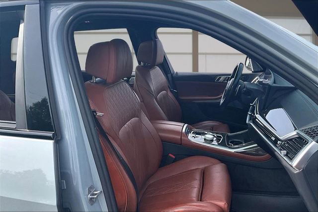 Used 2023 BMW X7 M60i w/ Executive Package AWD/4WD image 7