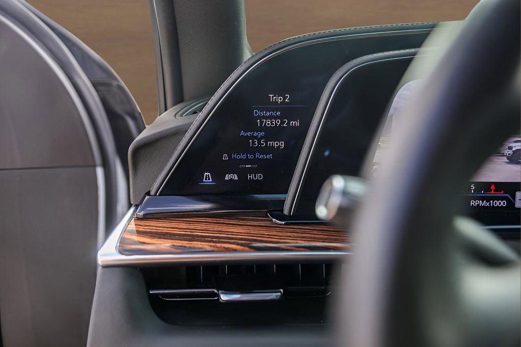 Certified 2023 Cadillac Escalade Premium Luxury image 15