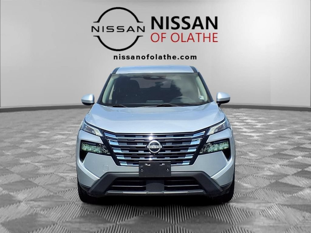 Used 2024 Nissan Rogue SV AWD/4WD image 30