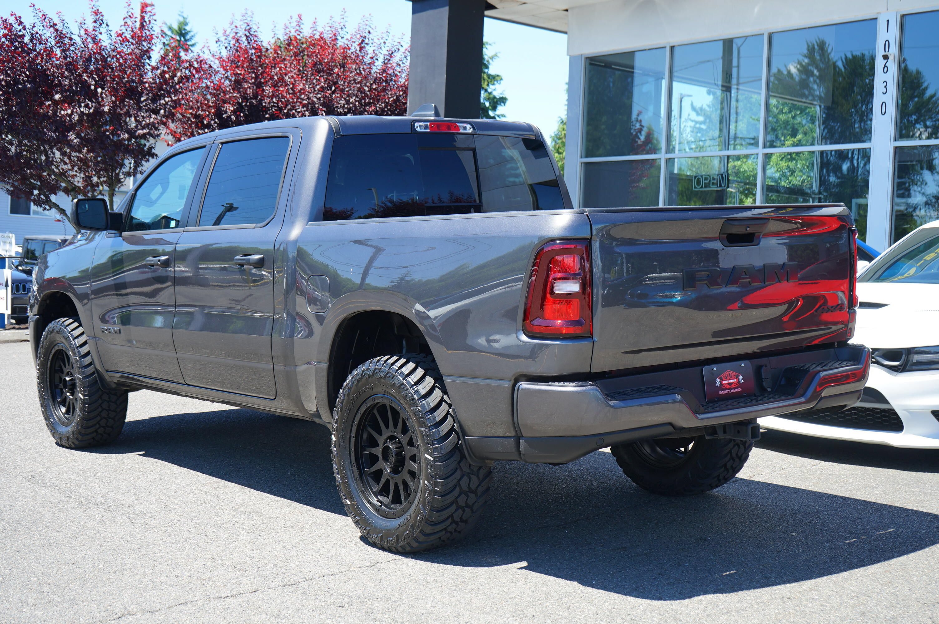 Used 2025 RAM 1500 Tradesman w/ Night Edition AWD/4WD image 3